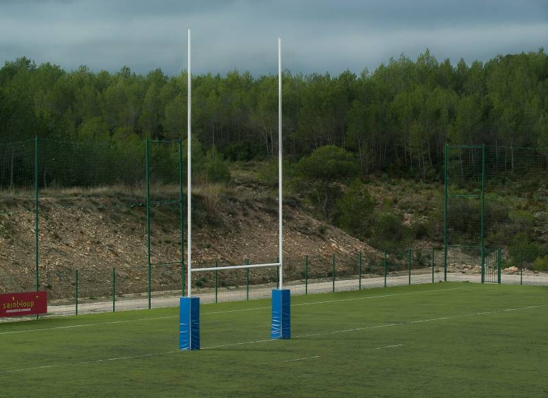 installer un grillage autour d'un terrain de rugby à Dijon 21